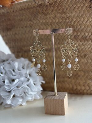 Pendientes esencia blanco