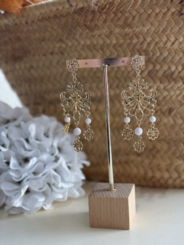 Pendientes esencia blanco