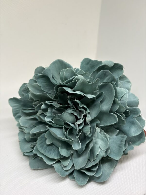 Maxi peonía verde empolvado