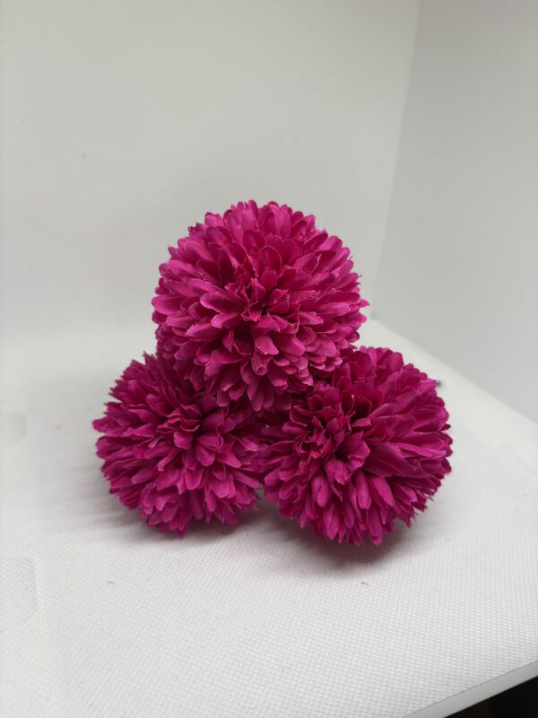 Pompón pequeño fucsia