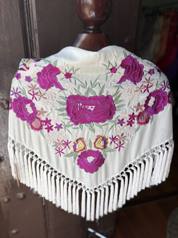 Mantón de Cantillana