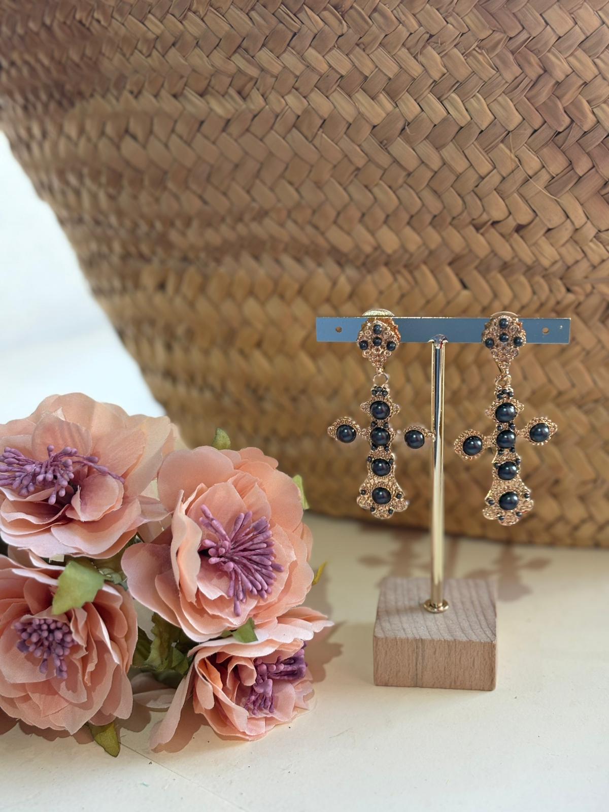 Pendientes cruz negro