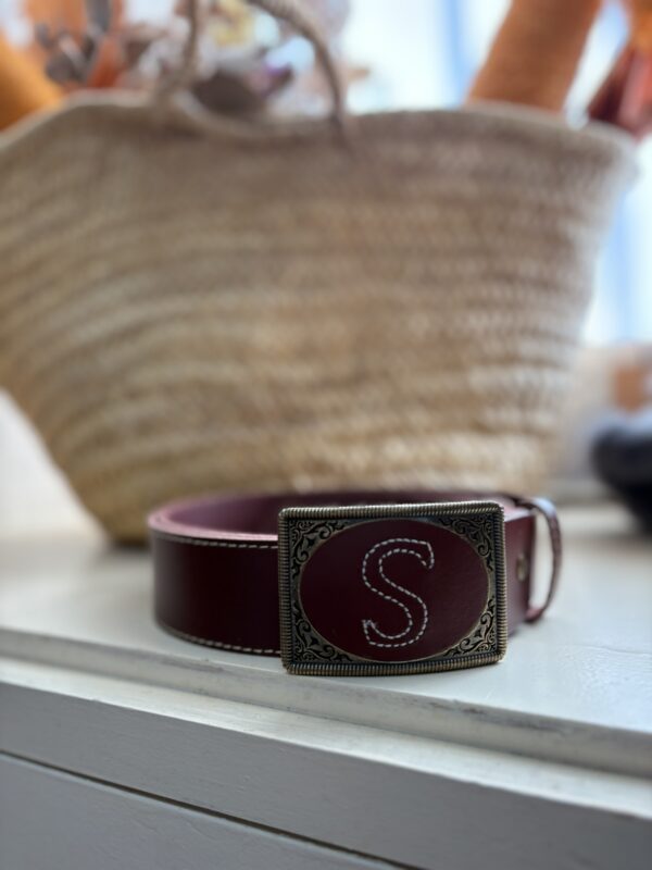 Cinturón personalizado labrado
