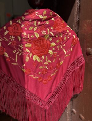 Manton low grande burdeos