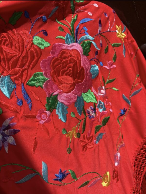 Mantón los grande rojo