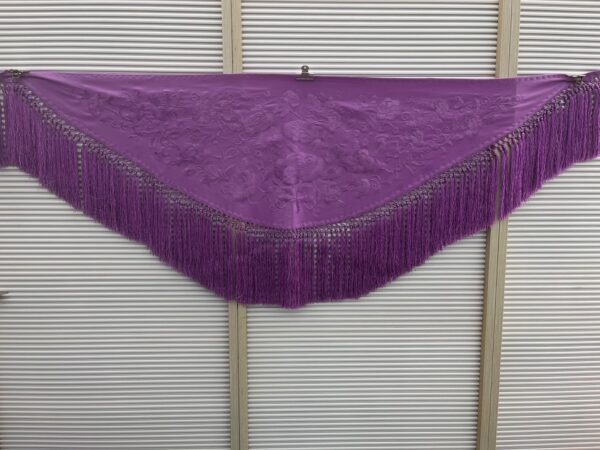 Mantón Marisol malva