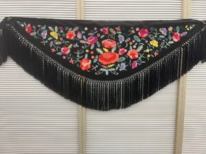 Mantón Marisol negro