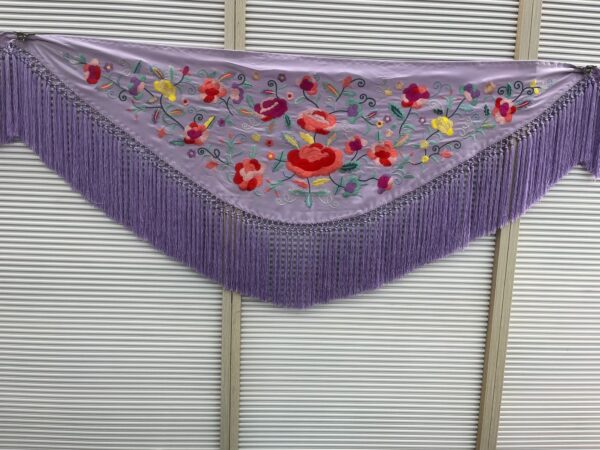 Mantón Marisol malva