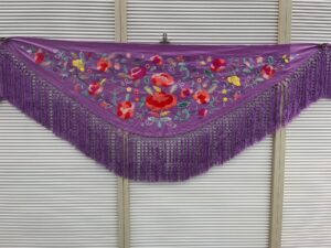 Mantón Marisol lila