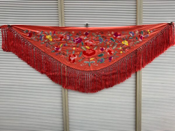 c3e34050-57a2-4514-8e32-87034d4912c6 Mantón Marisol coral