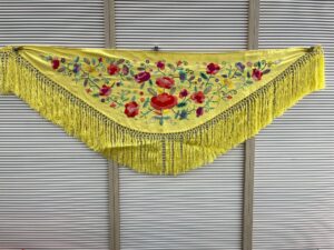 Manton Marisol amarillo