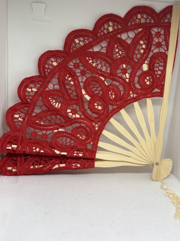 Abanico encaje rojo