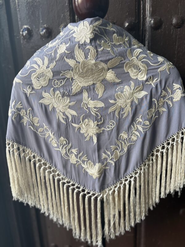 img_8416 Mantón África gris perla