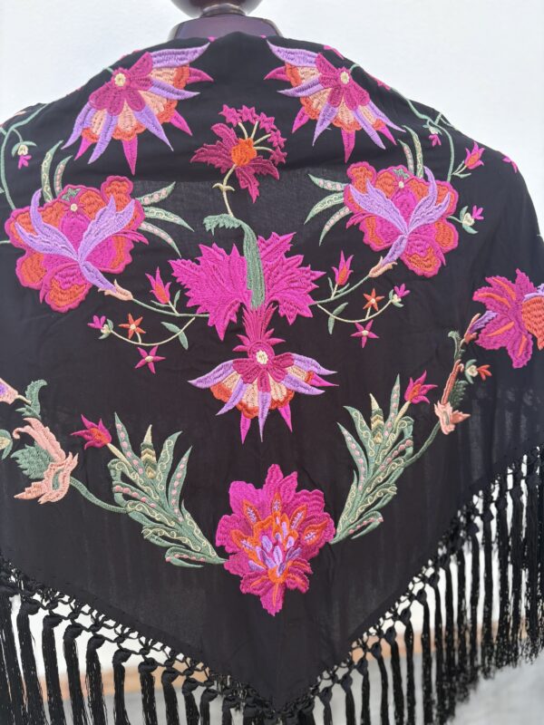 Mantón Soleá negro