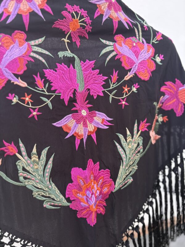 Mantón Soleá negro