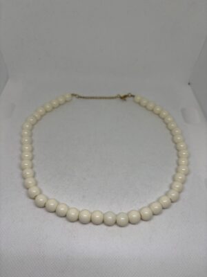 Collar bola mediano blanco