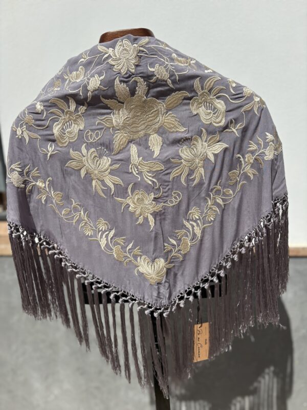 Mantón África gris perla