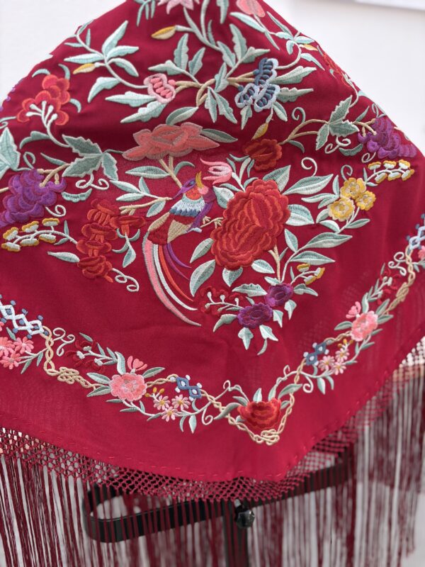 Mantón colibrí burdeos