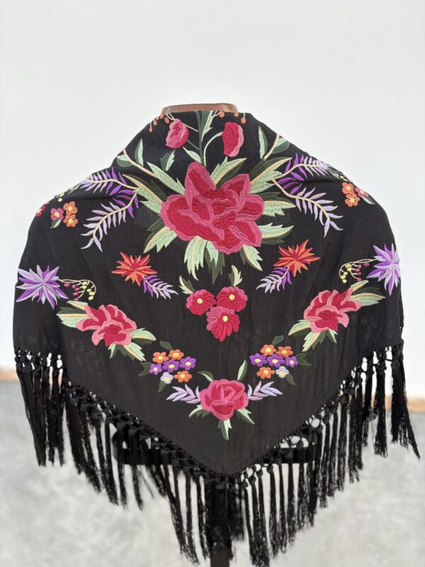 Mantón soleá negro