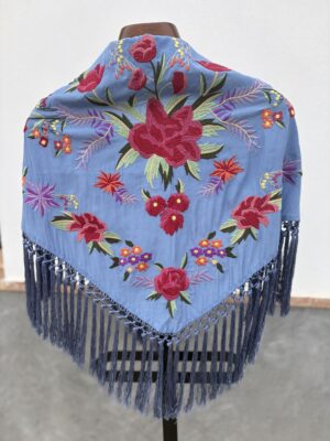 Mantón soleá celeste