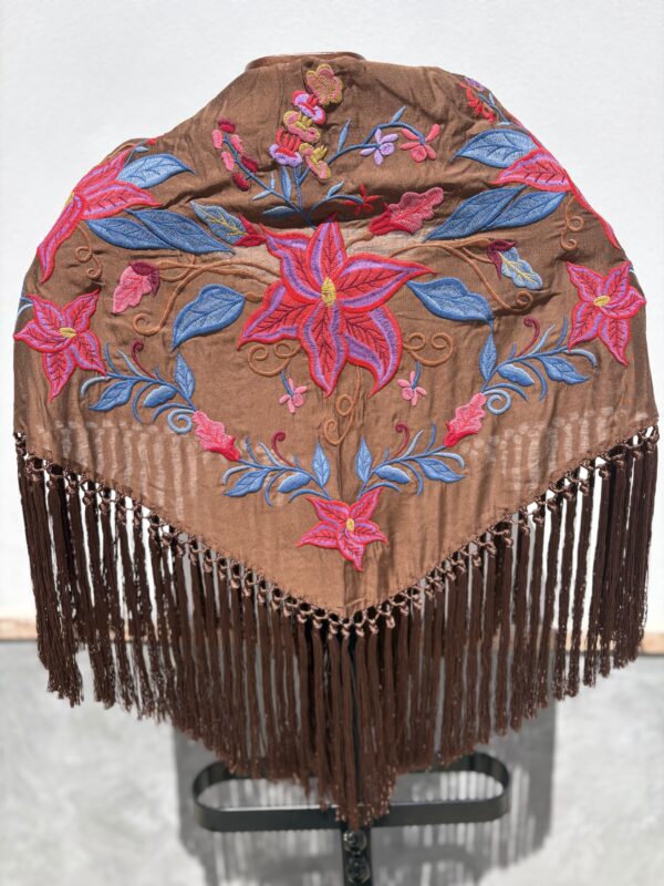 Mantón Dalia chocolate